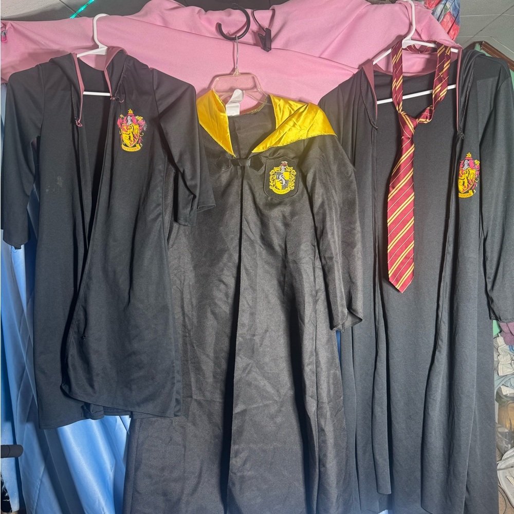 Harry Potter Lot with Gryffindor & Hufflepuff Crests